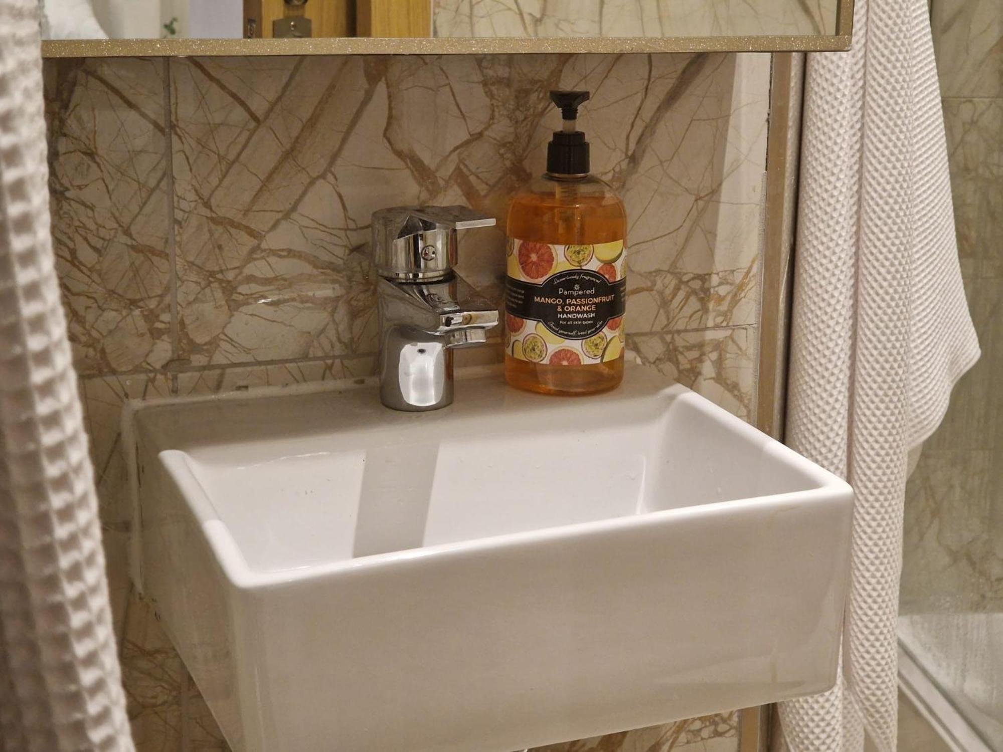 Liverpool Gem: Cozy Studio Retreat Zewnętrze zdjęcie